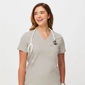 Figs Scrubs Catarina™ One Pocket Scrub Top